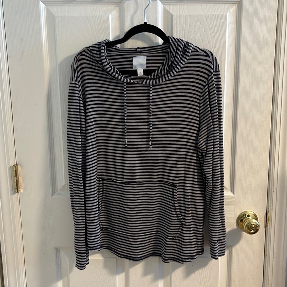 XL lightweight Hoodie by DB Sunday